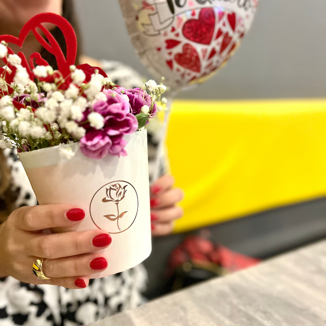 Descriptive alt text