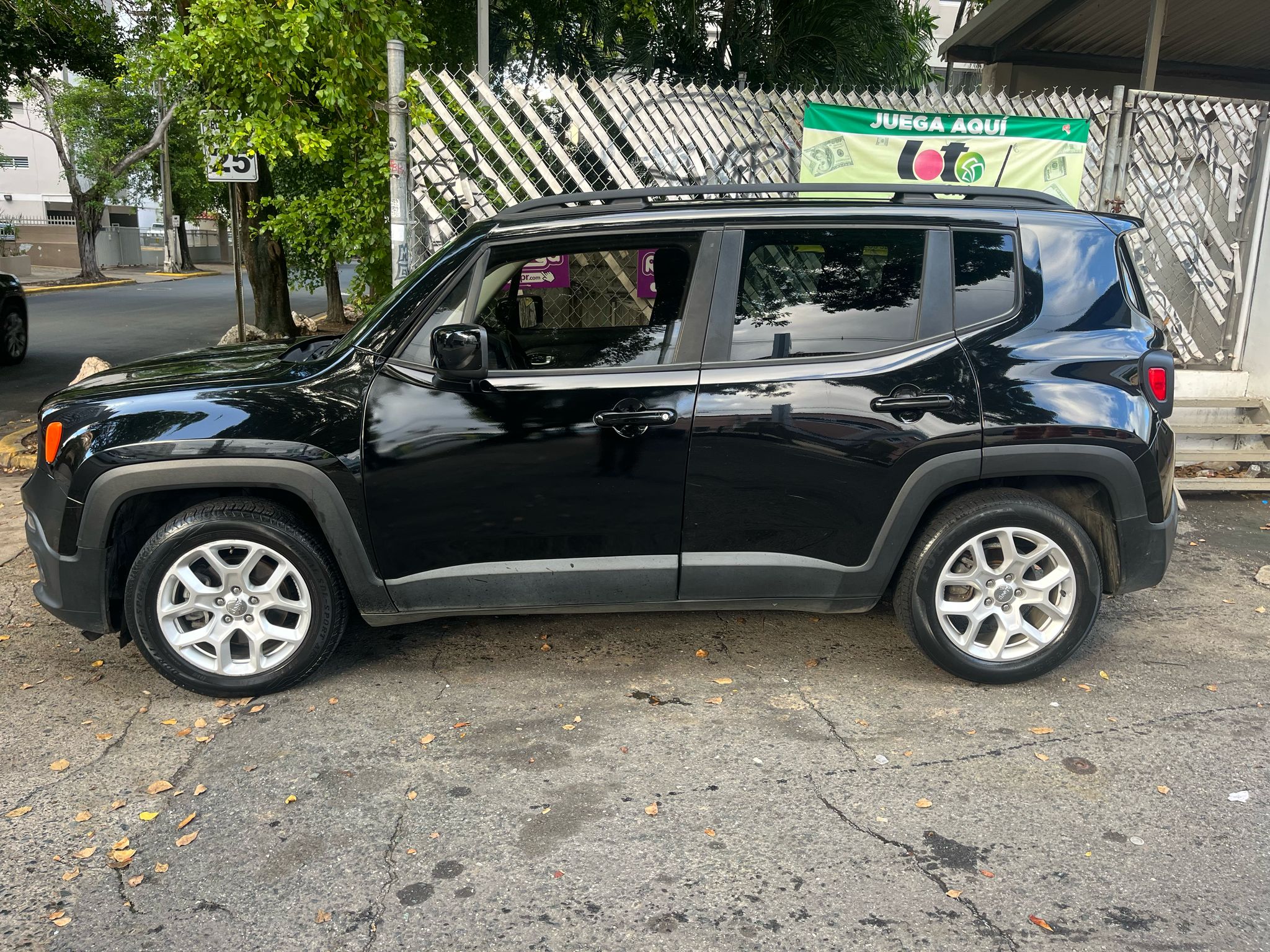 Descriptive alt text