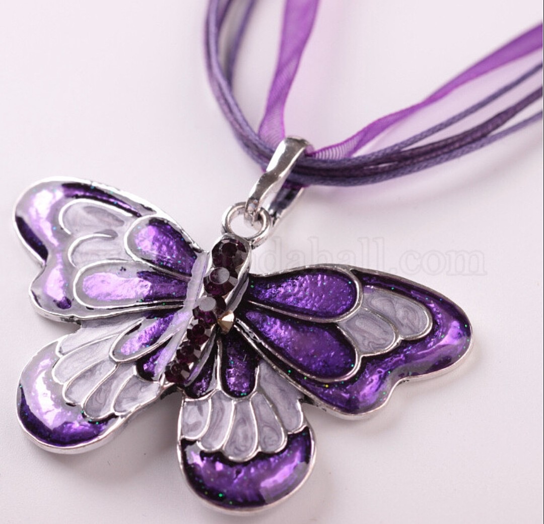 Charm Mariposa