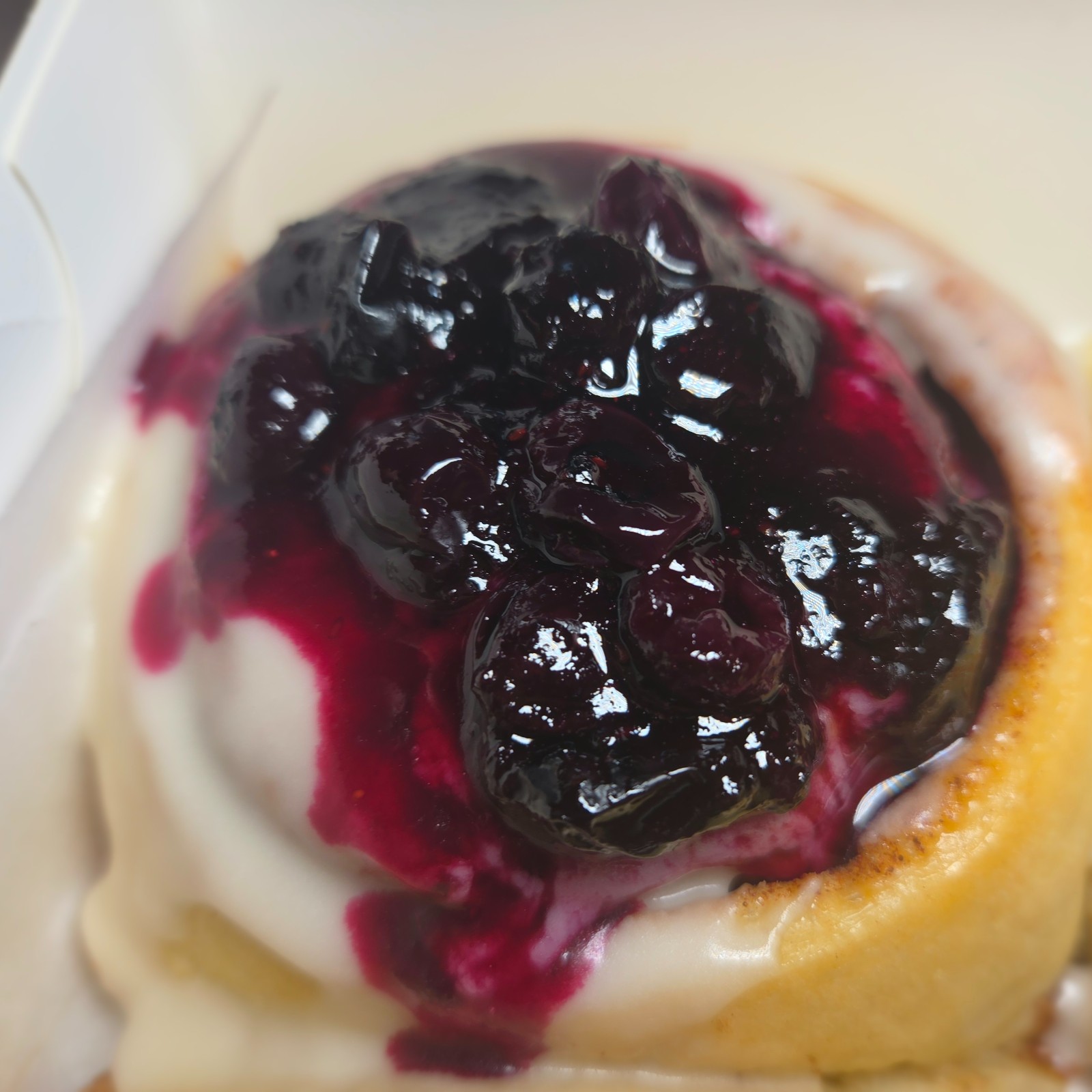 Cinnamon Roll Blueberry