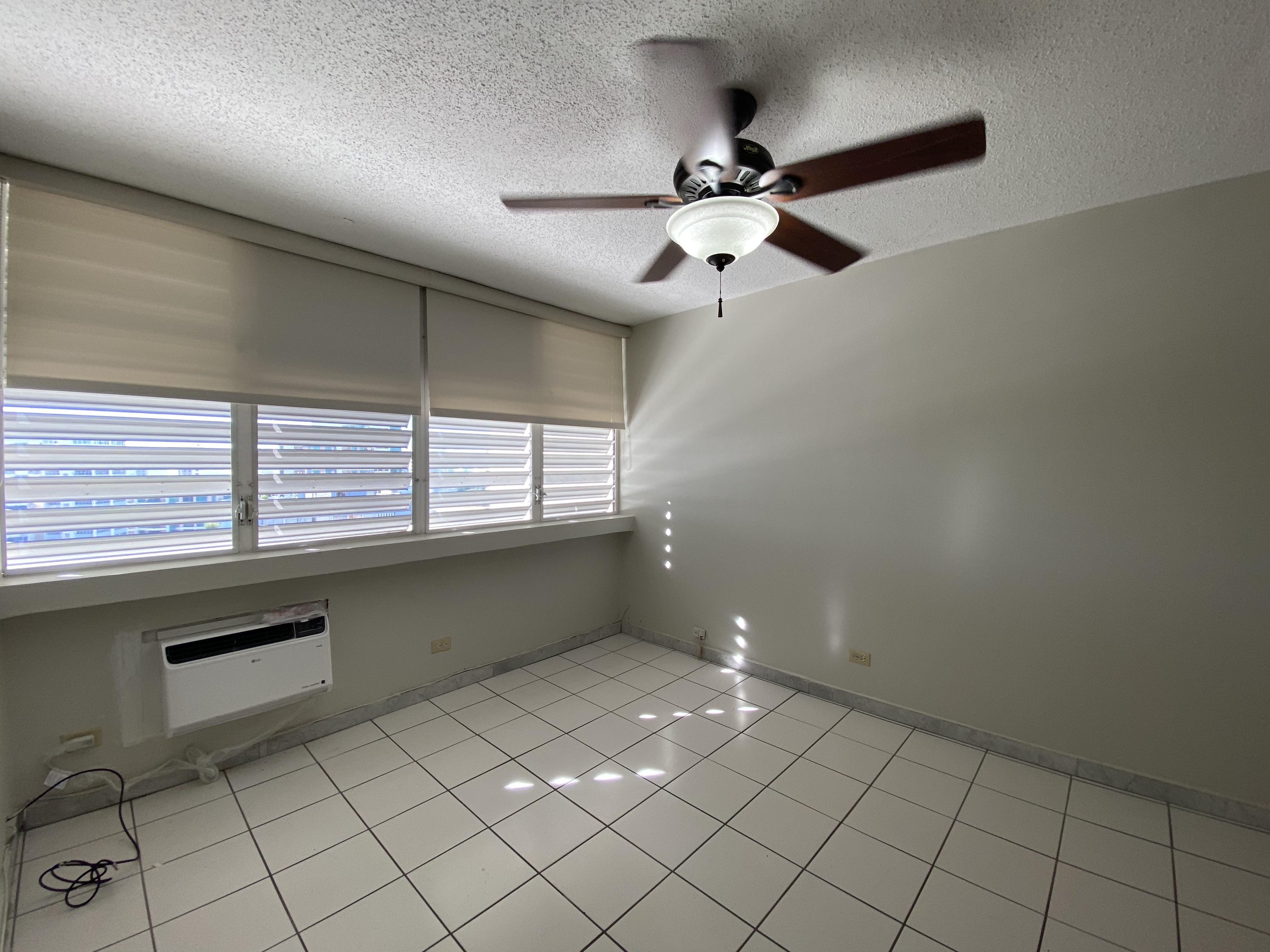 Second bedroom (10' x 12'1")